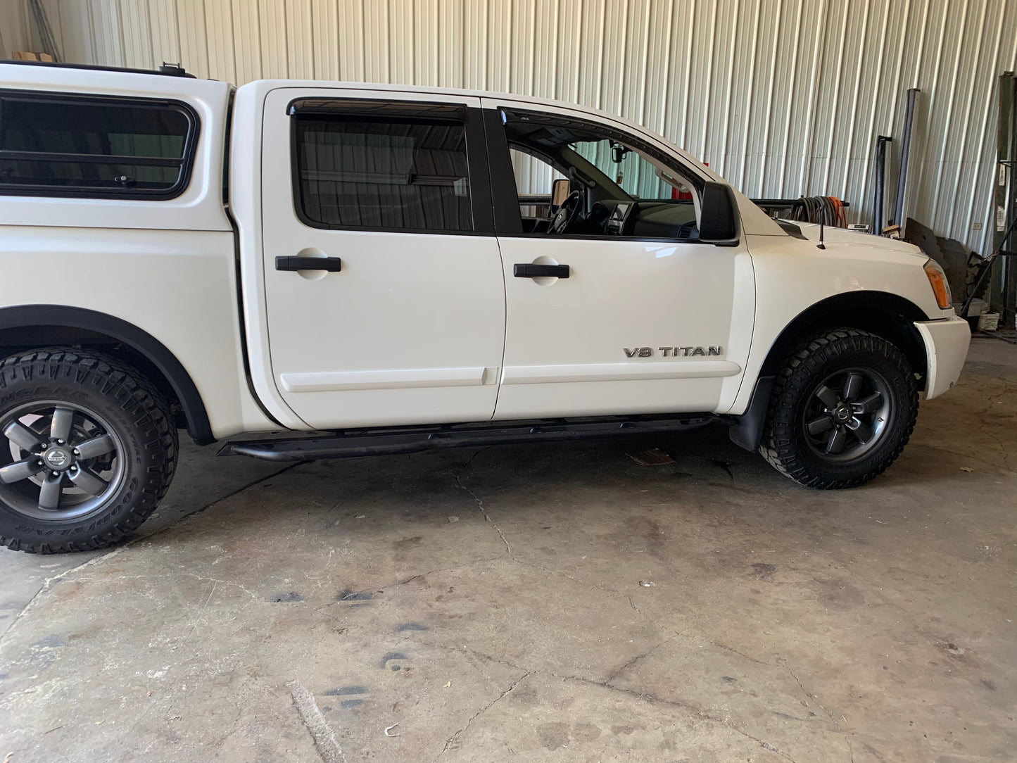 1st Gen Nissan Titan Type 4 Rock Slider (2004 - 2015)