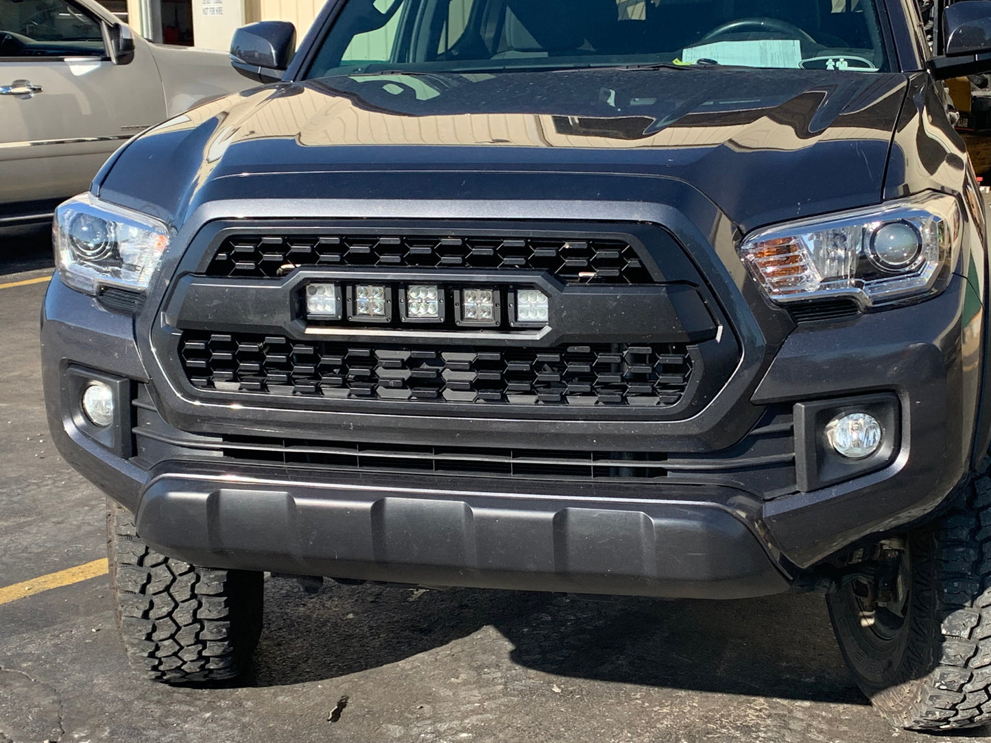 Pro grille light holder