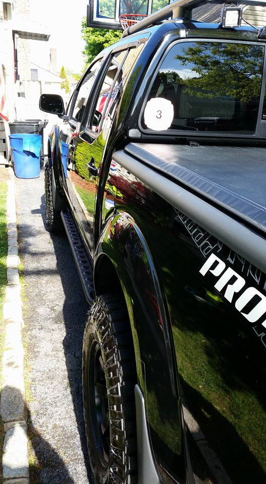 Nissan Frontier Gen 2 Rock Sliders, Level II (2005+)