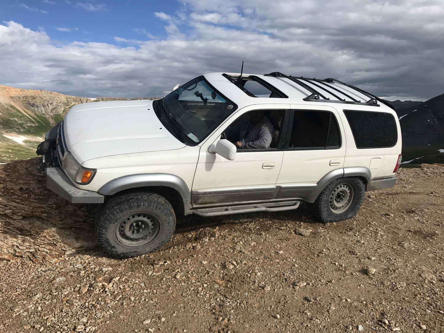 3rd gen (1996-2002) Toyota 4Runner Type 4 Rock Slider