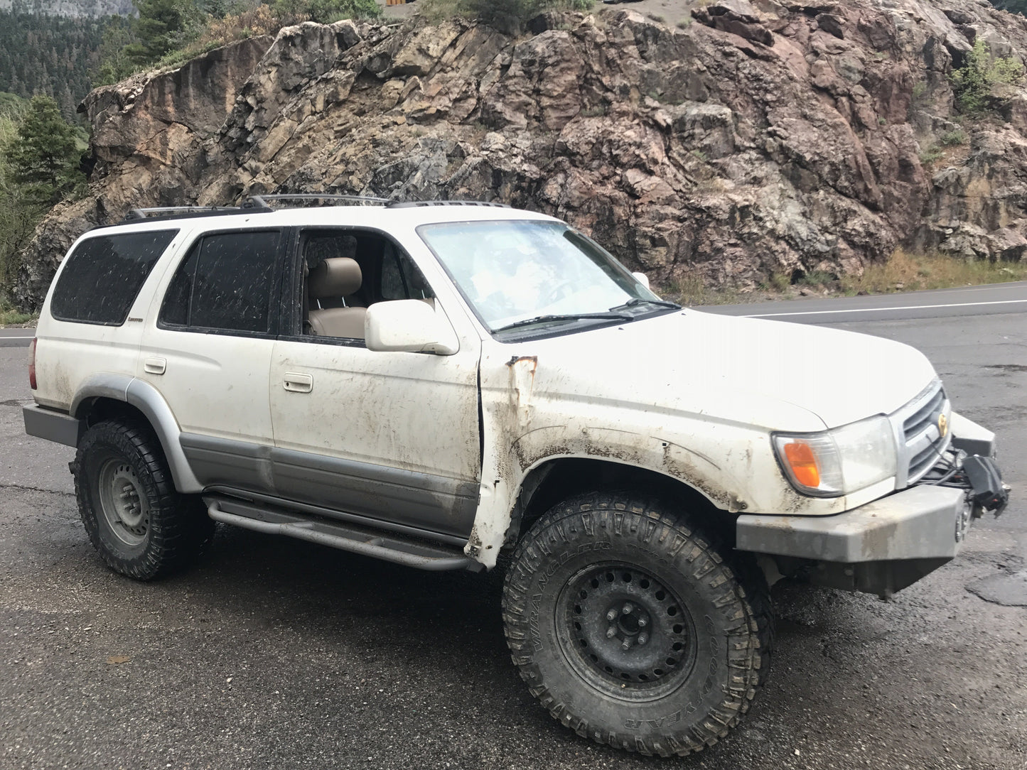 3rd gen (1996-2002) Toyota 4Runner Type 4 Rock Slider