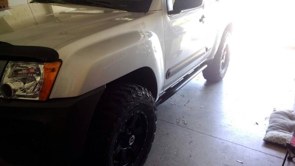 Nissan Xterra Gen 2 Rock Sliders, Level II (2005+)